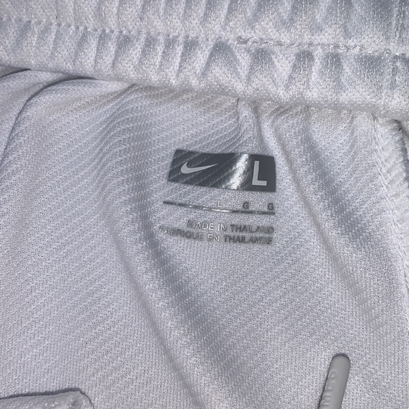 Nike Size LG Lebron relaxed sweatpants. - Picture 7 of 9